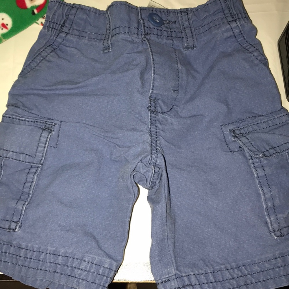 Size-3T shorts